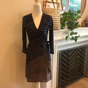 BCBG Maxazria Navy & Tan Stripe Wrap MIDI Dress - Size SP